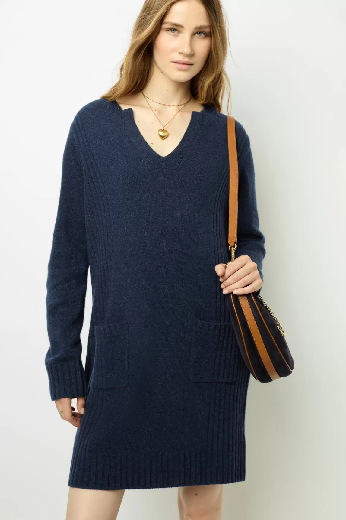 New Gerard Darel Half-moon bag in suede leather - LE SUZANNE Marine