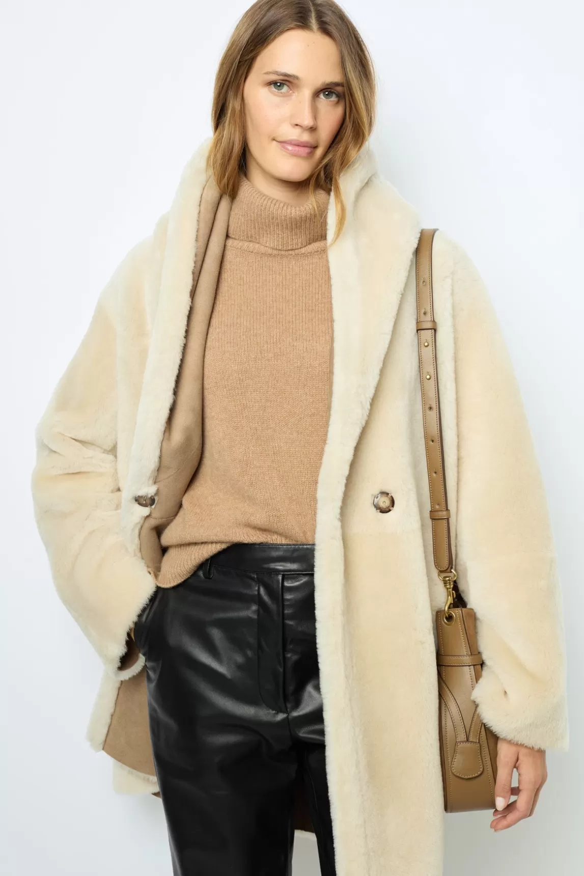 Store Gerard Darel Reversible shearling coat with shawl collar - LEOCADIE Sable